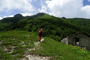 45 e siamo alla Bocchetta di Desio ( 1335 m )